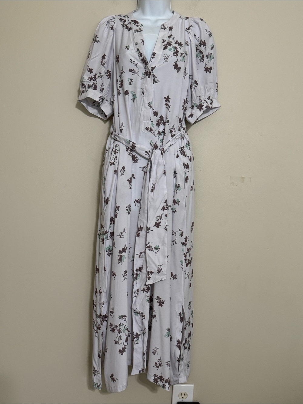 Ann Taylor Light gray  Floral Wrap Maxi Dress women M casual vacation office - Picture 2 of 12